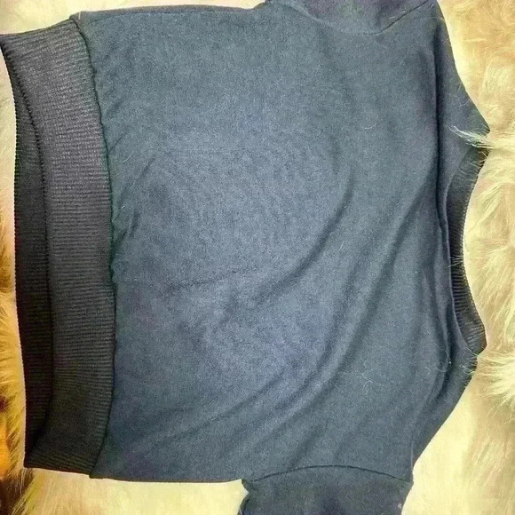 NWOT baby sweater ! Great material SHEIN brand 6-9 months . Very soft - Picture 5 of 6